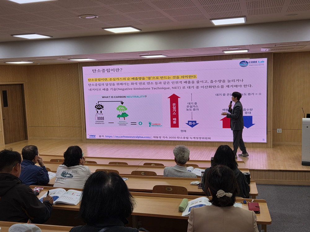 5359420a02474d71b608597445b5b990.jpg